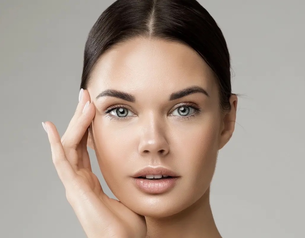 Nach einer Faltenbehandlung mit Botox (Botulinumtoxin)